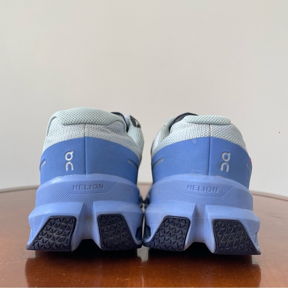 On Running Women’s Cloudventure Trail Running Shoes | US 8.5 - Picture 3 of 7